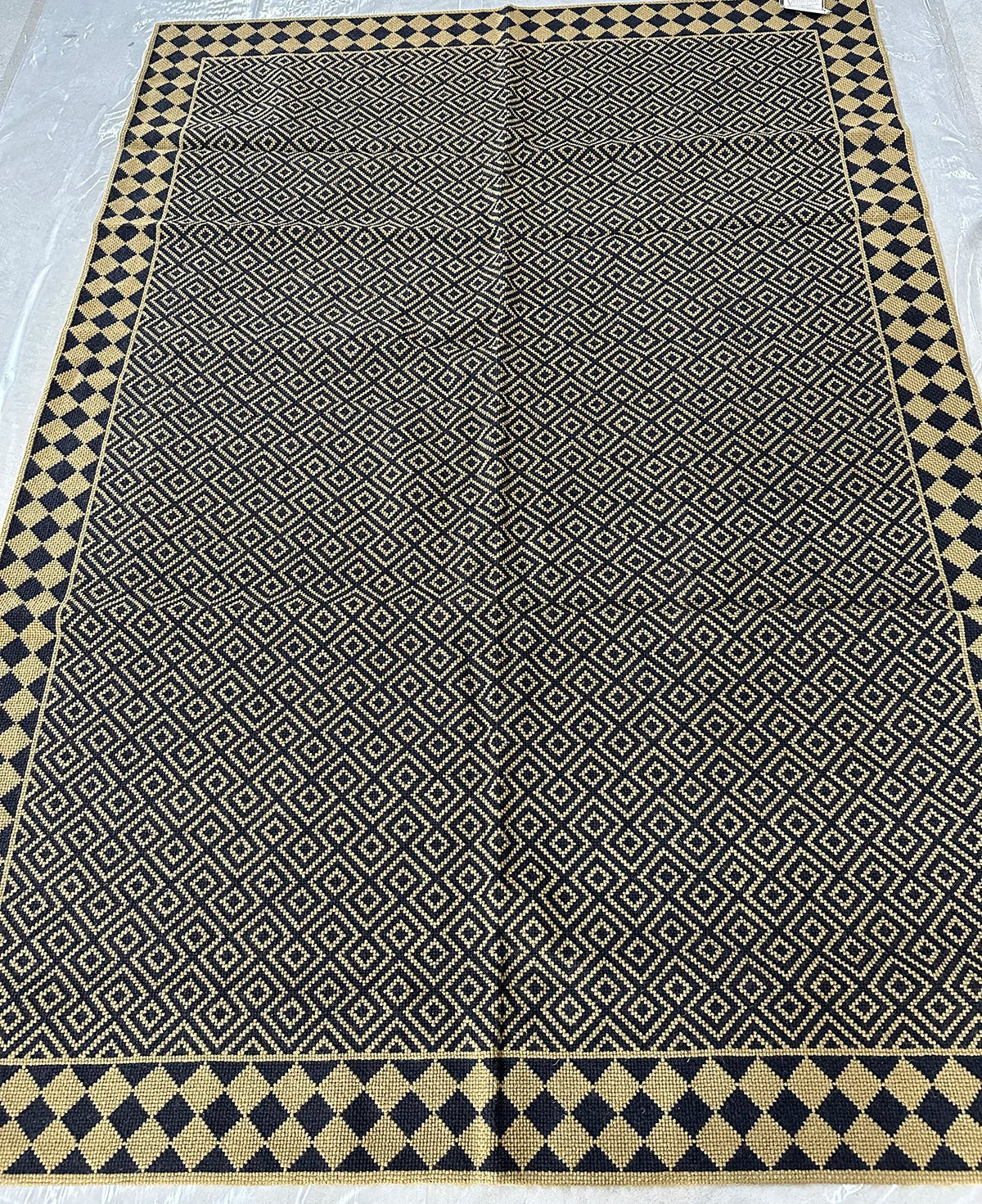 Network - Black & Gold - 6'2x8'7