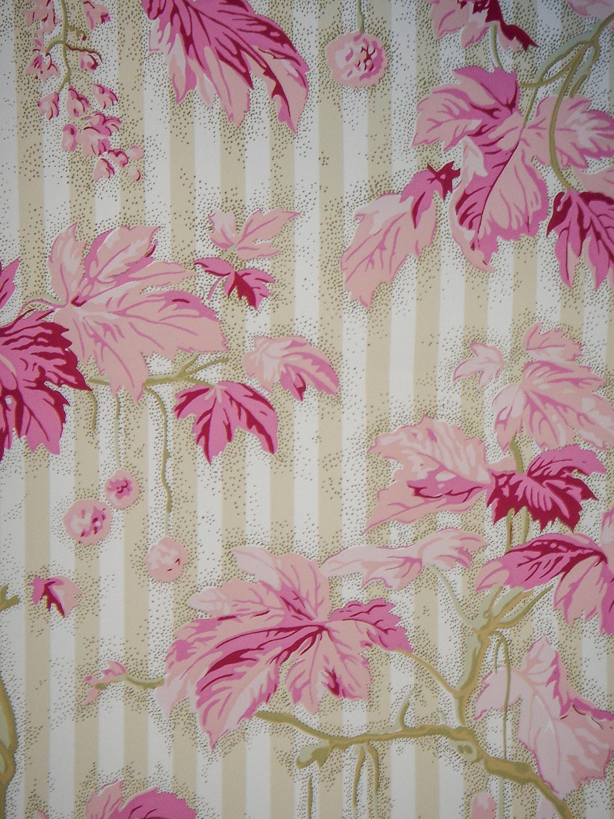 Maypops Stripe Wallpaper