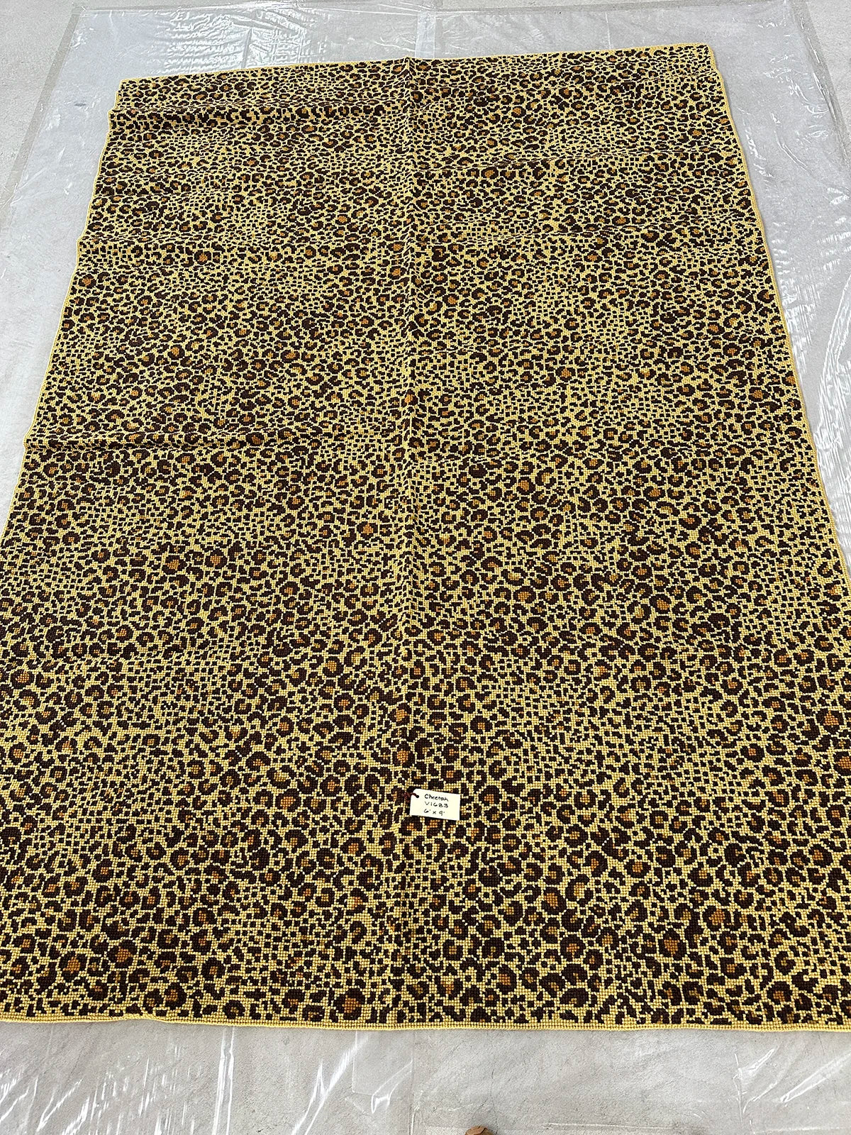 Cheetah - 6'1x8'10